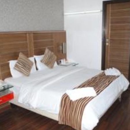 Hotel Metro Continental Delhi  Rum bild