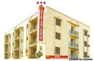 Hotel Metro Continental Delhi  Exteriör bild